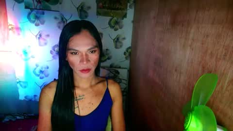 Snapshot of sweet_sexyzhiennexxx chatting on 11-22-25, 11:42 Zhienne online show from 11-22-25, 11:42