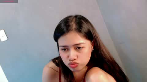 Snapshot of sweet_sirenxx chatting on 01-06-25, 08:14 Leah online show from 01-06-25, 08:14