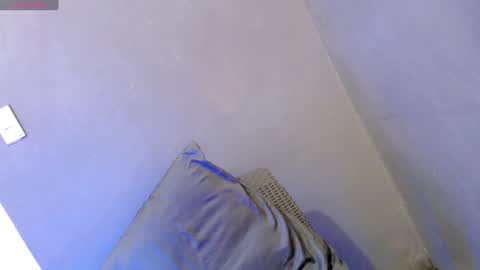 Snapshot of sweet_sirenxx chatting on 01-23-25, 07:11 Leah online show from 01-23-25, 07:11