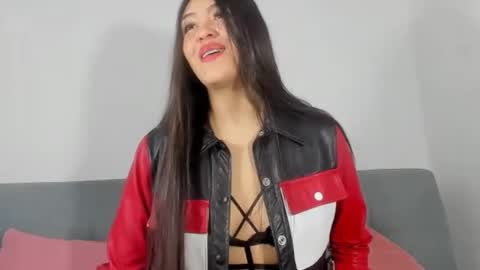 Snapshot of sweet_sophie_7 chatting on 01-13-25, 03:58 sweet_sophie_7 online show from 01-13-25, 03:58