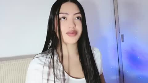 Snapshot of sweet_sophie_7 chatting on 07-30-26, 01:48 sweet_sophie_7 online show from 07-30-26, 01:48