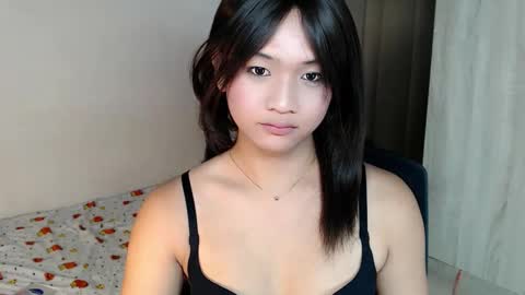 Snapshot of sweet_tenshi chatting on 05-23-26, 12:49 tenshi online show from 05-23-26, 12:49
