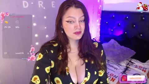 Snapshot of sweet_valery21 chatting on 01-20-25, 01:32 valery online show from 01-20-25, 01:32