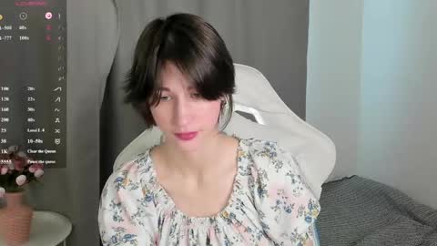 Snapshot of sweet_vanillopa chatting on 06-10-26, 02:23 Carolina Lu online show from 06-10-26, 02:23