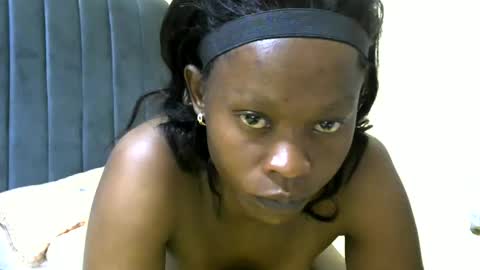 LIANAH online show from 05-09-26, 05:23