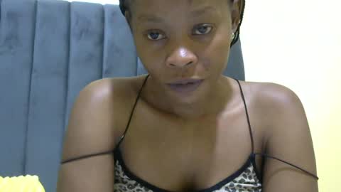 LIANAH online show from 06-18-26, 09:47
