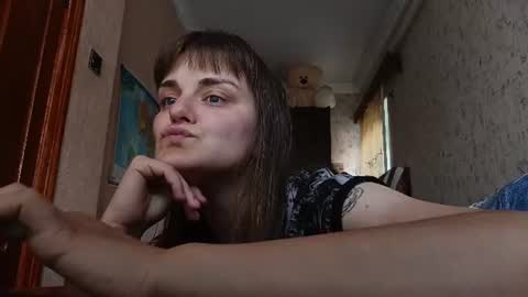 Snapshot of sweetalina13 chatting on 06-08-26, 03:12 sweetalina13 online show from 06-08-26, 03:12