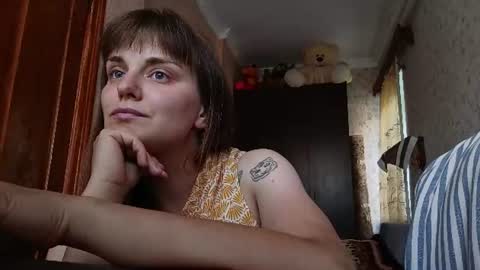 Snapshot of sweetalina13 chatting on 06-12-26, 03:00 sweetalina13 online show from 06-12-26, 03:00