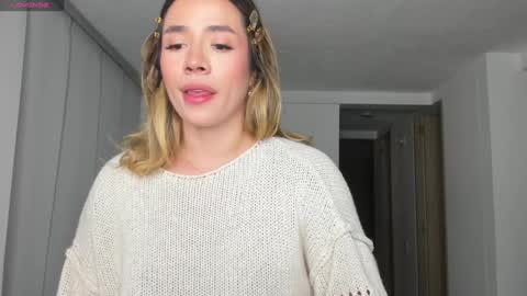 Camila online show from 01-19-25, 12:38