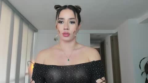 Camila online show from 03-05-25, 03:51