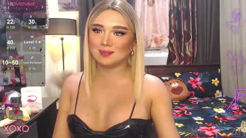 Snapshot of sweetbella118 chatting on 12-08-24, 09:57 bella online show from 12-08-24, 09:57