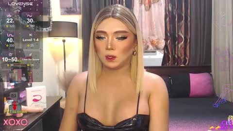 Snapshot of sweetbella118 chatting on 12-22-24, 07:54 bella online show from 12-22-24, 07:54