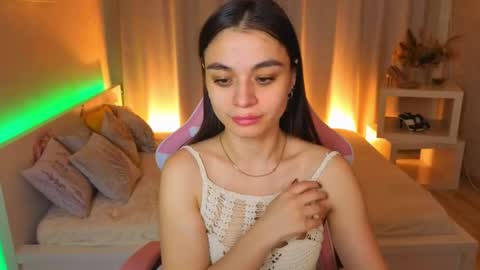 Kim online show from 05-01-26, 01:54