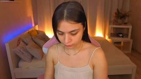Kim online show from 05-25-26, 01:33