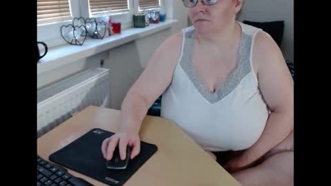 Sweetboobs85h online show from 02-22-25, 12:51
