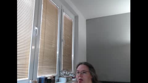 Sweetboobs85h online show from 03-02-26, 08:21