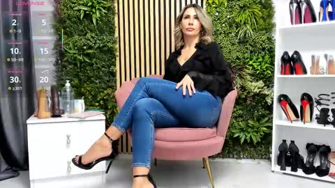 Cherry online show from 11-17-25, 07:03