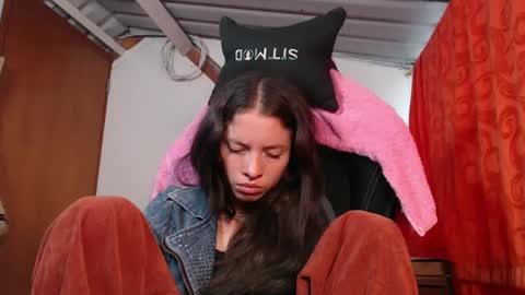 sweetdam12 online show from 01-13-25, 08:48