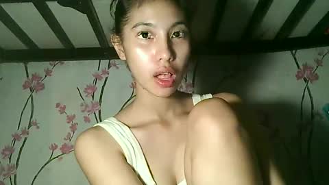 Snapshot of sweetdimple69 chatting on 10-27-25, 07:34 sweetdimple69 online show from 10-27-25, 07:34