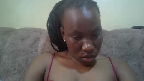 sweetdiva2012 online show from 04-24-26, 11:56