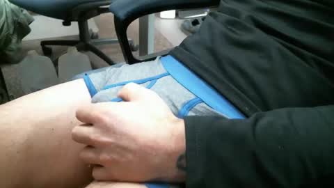 Stick around its a grower online show from 01-19-25, 03:32