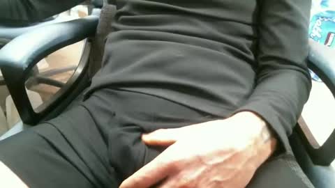 Stick around its a grower online show from 01-24-25, 02:08