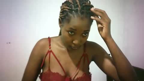 sweetebony_50 online show from 05-13-26, 09:39
