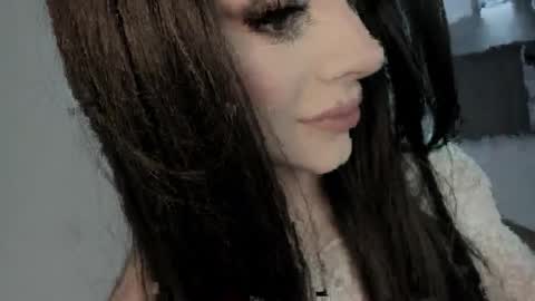 Bella online show from 03-19-26, 10:47