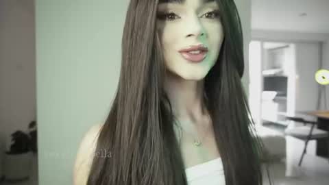 Bella online show from 06-16-26, 10:12