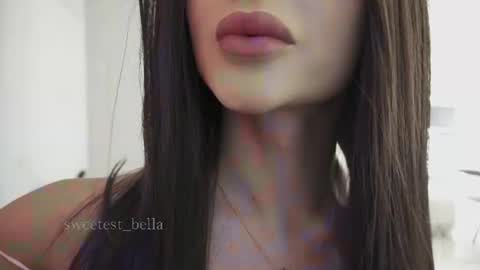 Bella online show from 06-17-26, 03:24