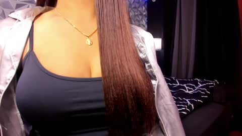 Snapshot of sweetest_one4 chatting on 05-17-26, 12:23 sweetest_one4 online show from 05-17-26, 12:23
