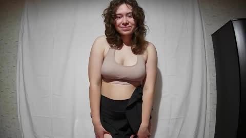 Snapshot of sweetfaina chatting on 11-25-25, 10:54 sweetfaina online show from 11-25-25, 10:54