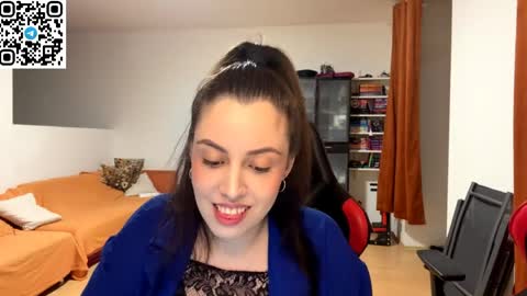 Snapshot of sweetfenomen67 chatting on 05-29-26, 07:23 Joanna online show from 05-29-26, 07:23