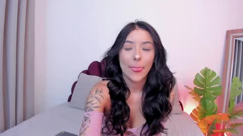 Snapshot of sweetgirl______ chatting on 05-05-26, 09:50 Dulce online show from 05-05-26, 09:50