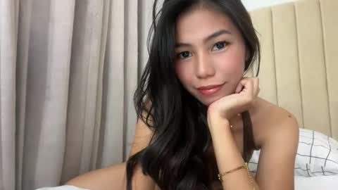 Ella online show from 11-29-25, 06:27