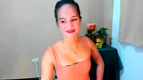 sweetgirl_latina143 online show from 09-25-25, 07:17