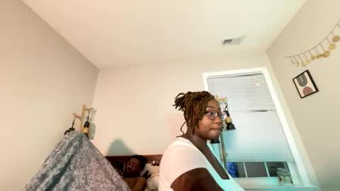 Snapshot of sweetgirllei chatting on 11-13-25, 02:32 sweetgirllei online show from 11-13-25, 02:32