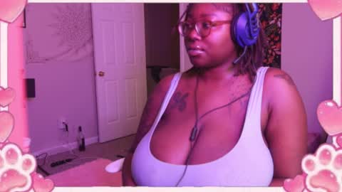 Snapshot of sweetgirllei chatting on 12-01-25, 06:46 sweetgirllei online show from 12-01-25, 06:46