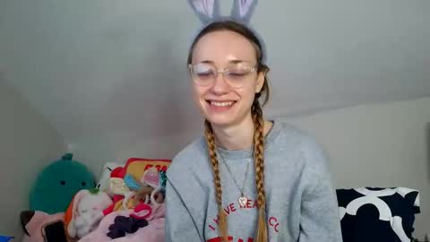 Snapshot of sweetgirlls chatting on 04-08-26, 03:34 sweetgirlls online show from 04-08-26, 03:34