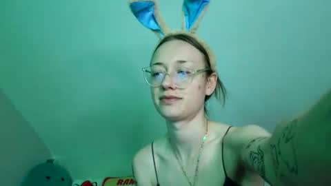 Snapshot of sweetgirlls chatting on 04-24-26, 08:00 sweetgirlls online show from 04-24-26, 08:00