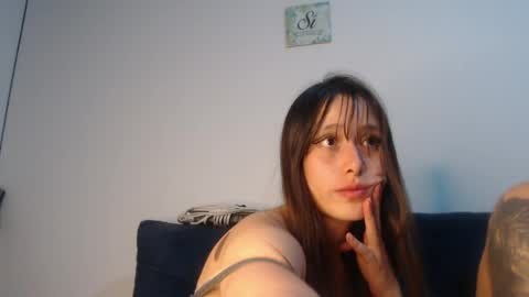 Snapshot of sweethoney22_ chatting on 05-06-26, 11:32 Sabrina y Eliot online show from 05-06-26, 11:32