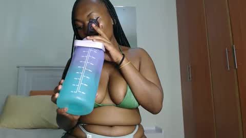 euny online show from 11-18-25, 04:28