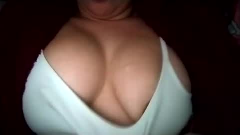 Ana Mara  i cant Make noise My family is here  online show from 02-18-25, 04:58