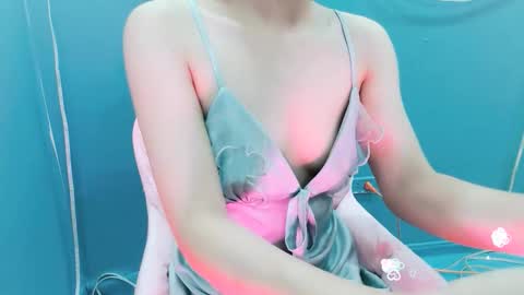 Snapshot of sweetie_bae99 chatting on 04-10-26, 03:45 sweetie_bae99 online show from 04-10-26, 03:45