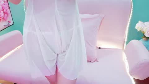 Snapshot of sweetie_bae99 chatting on 07-10-26, 08:50 sweetie_bae99 online show from 07-10-26, 08:50