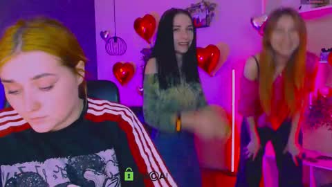 Chloe online show from 03-05-26, 09:49