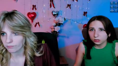 Snapshot of sweetie_chloe_ chatting on 04-26-26, 07:33 Chloe online show from 04-26-26, 07:33