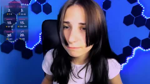 Snapshot of sweetie_chloe_ chatting on 05-11-26, 02:45 Chloe online show from 05-11-26, 02:45