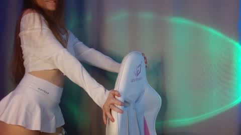 Annie online show from 01-24-25, 09:05