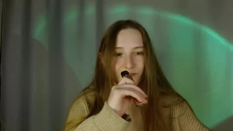 Annie online show from 09-24-25, 07:28